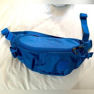 Evergoods Mountain Hip Pack - Signal Blue